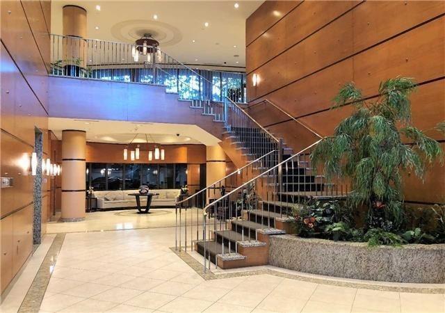 1252 - 25 Viking Lane, Condo with 1 bedrooms, 1 bathrooms and 1 parking in Toronto ON | Image 2