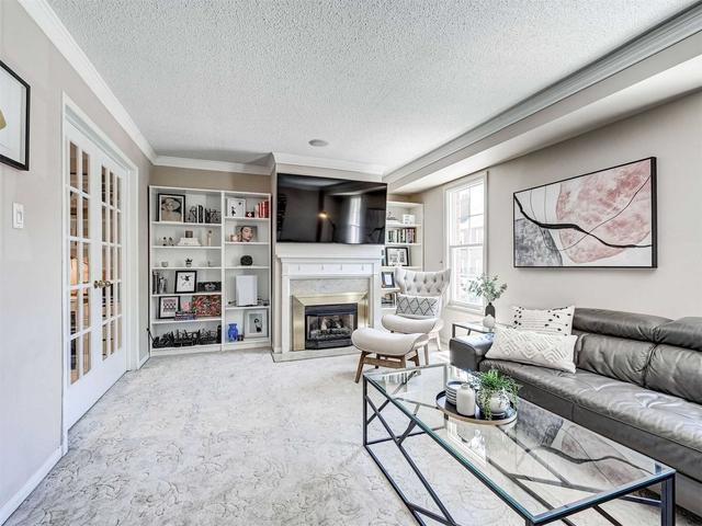 103 Stornwood Crt, Townhouse with 3 bedrooms, 3 bathrooms and 2 parking in Brampton ON | Image 9