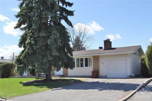 1187 Deer Park Road, House detached with 3 bedrooms, 3 bathrooms and 5 parking in Ottawa ON | Image 1
