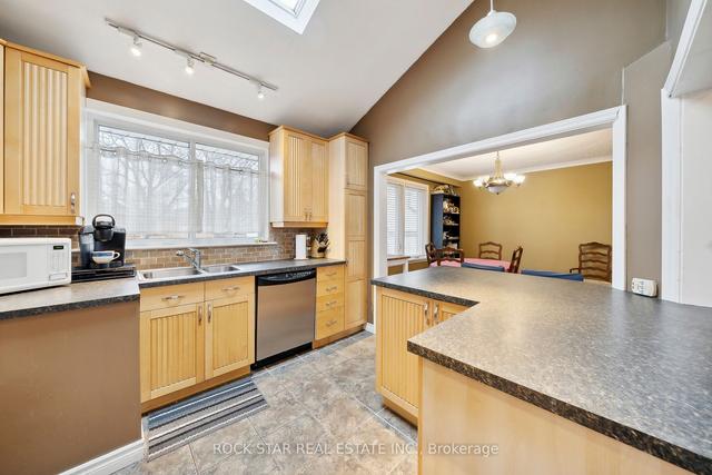 469 Seaton Dr, House detached with 3 bedrooms, 2 bathrooms and 3 parking in Oakville ON | Image 7