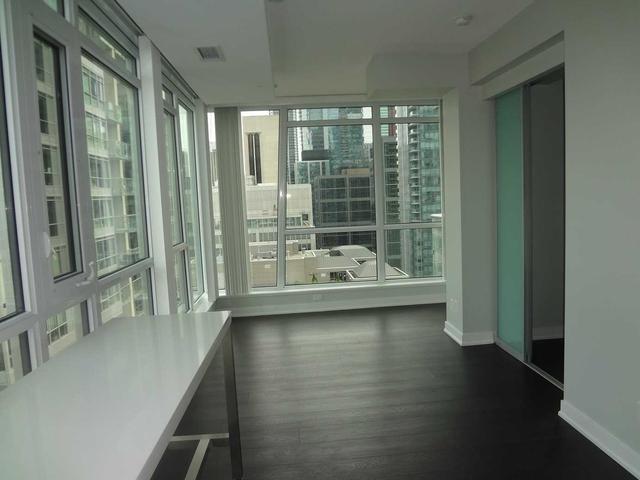 2102 - 30 Nelson St, Condo with 2 bedrooms, 2 bathrooms and 1 parking in Toronto ON | Image 21