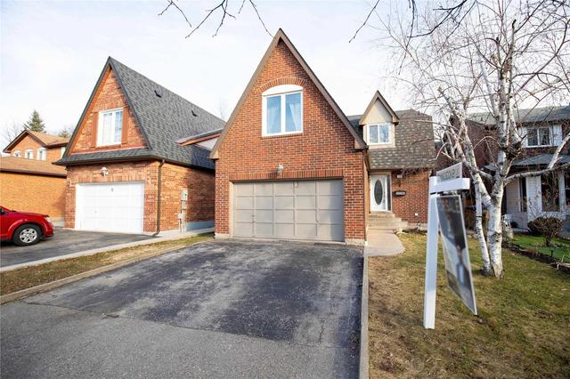 7 Aron Dr, House detached with 4 bedrooms, 4 bathrooms and 4 parking in Brampton ON | Image 2