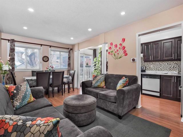 104 Richwood Cres, House attached with 3 bedrooms, 3 bathrooms and 3 parking in Brampton ON | Image 27