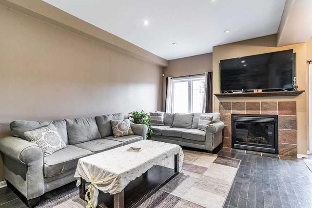 2411 Shadow Crt, House attached with 3 bedrooms, 3 bathrooms and 3 parking in Oakville ON | Image 36