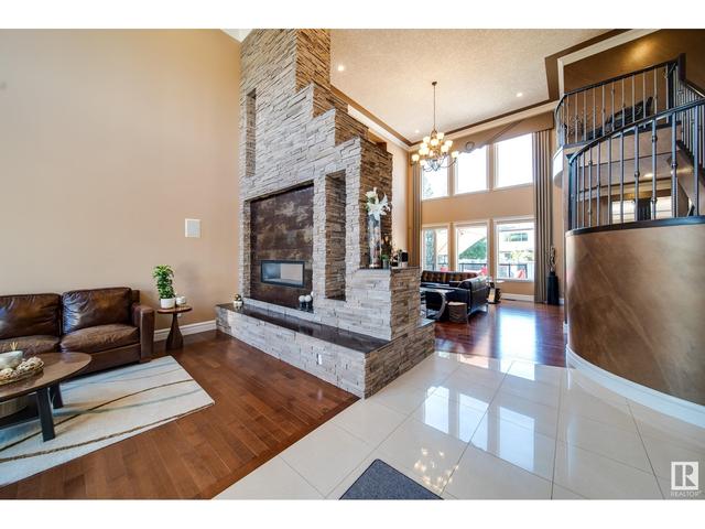5537 Mcluhan Bl Nw, House detached with 6 bedrooms, 5 bathrooms and 6 parking in Edmonton AB | Image 3