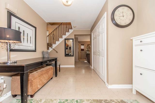 2188 Ireland Dr, House detached with 3 bedrooms, 2 bathrooms and 4 parking in Burlington ON | Image 24