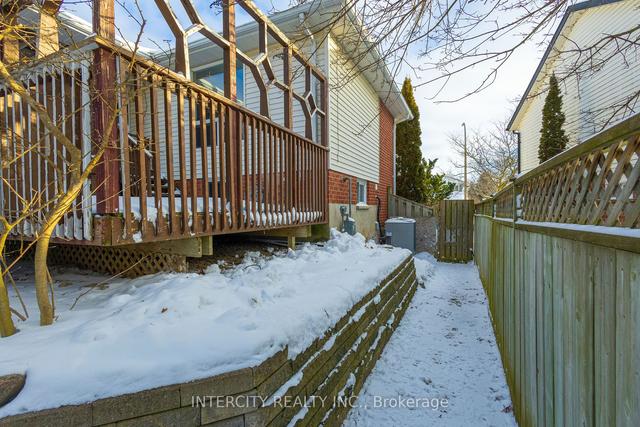 58 Marlis Cres, House detached with 3 bedrooms, 2 bathrooms and 4 parking in Kitchener ON | Image 22