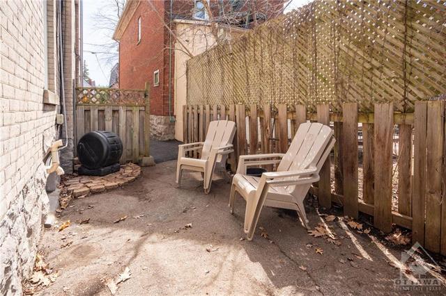 10 Monk Street, Townhouse with 3 bedrooms, 1 bathrooms and null parking in Ottawa ON | Image 24