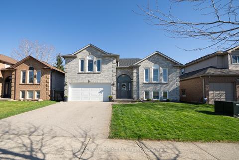 255 Brantwood Park Rd, House detached with 2 bedrooms, 2 bathrooms and 4 parking in Brantford ON | Card Image