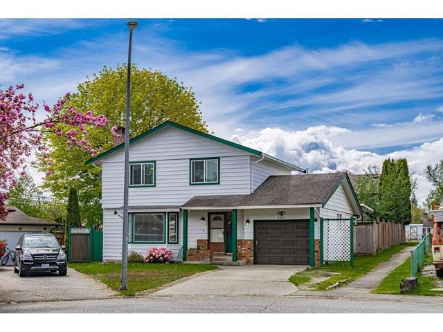 3361 271b Street, House detached with 3 bedrooms, 3 bathrooms and 3 parking in Langley BC | Image 3