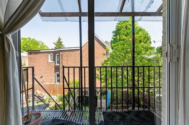 10 Irene Ave, House detached with 5 bedrooms, 4 bathrooms and 1 parking in Toronto ON | Image 13