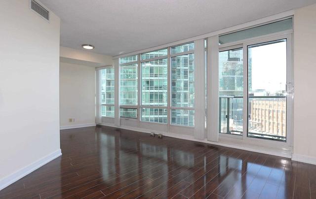 1001 - 373 Front St W, Condo with 1 bedrooms, 1 bathrooms and 1 parking in Toronto ON | Image 38