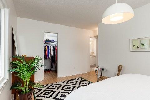 th1 - 70 Carr St, Townhouse with 2 bedrooms, 2 bathrooms and 1 parking in Toronto ON | Image 11