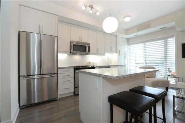 128 Garden Dr, Condo with 2 bedrooms, 2 bathrooms and 1 parking in Oakville ON | Image 5