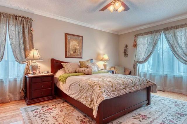 61 Decatur Pl, House detached with 3 bedrooms, 3 bathrooms and 3 parking in Whitby ON | Image 5