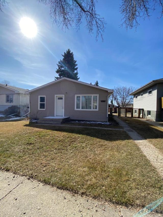 4305 50 Avenue, House detached with 2 bedrooms, 1 bathrooms and 2 parking in Camrose County AB | Image 30