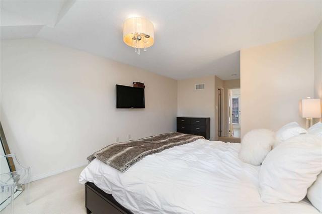th24 - 6 Windermere Ave, Townhouse with 3 bedrooms, 2 bathrooms and 2 parking in Toronto ON | Image 3