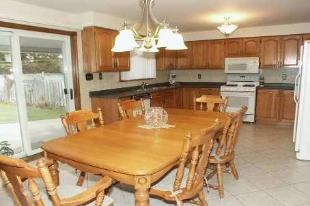 352 Powell Rd, House detached with 4 bedrooms, 4 bathrooms and 6 parking in Whitby ON | Image 2