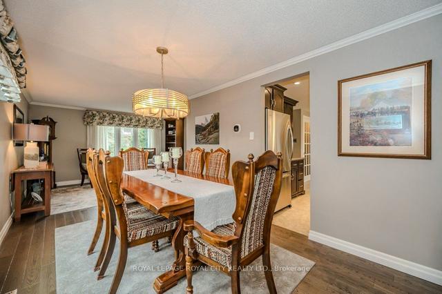 17 Sunrise Crt, House detached with 3 bedrooms, 3 bathrooms and 6 parking in Guelph ON | Image 39