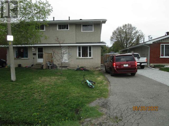 95 Adrian Dr, House semidetached with 3 bedrooms, 1 bathrooms and null parking in Sault Ste. Marie ON | Card Image