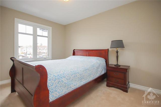 213 Butterfly Walk, Townhouse with 3 bedrooms, 2 bathrooms and 3 parking in Ottawa ON | Image 15