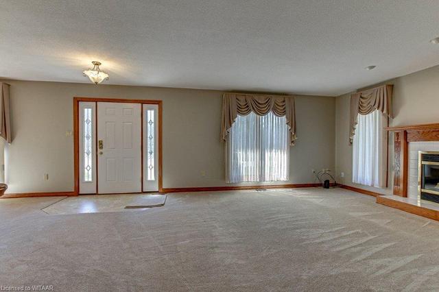 26 Birch Drive, House detached with 2 bedrooms, 3 bathrooms and 4 parking in Tillsonburg ON | Image 4