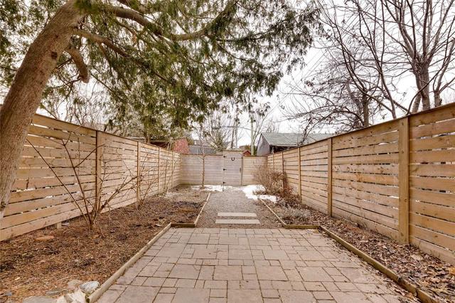29 Howard Park Ave, House semidetached with 3 bedrooms, 1 bathrooms and 2 parking in Toronto ON | Image 9