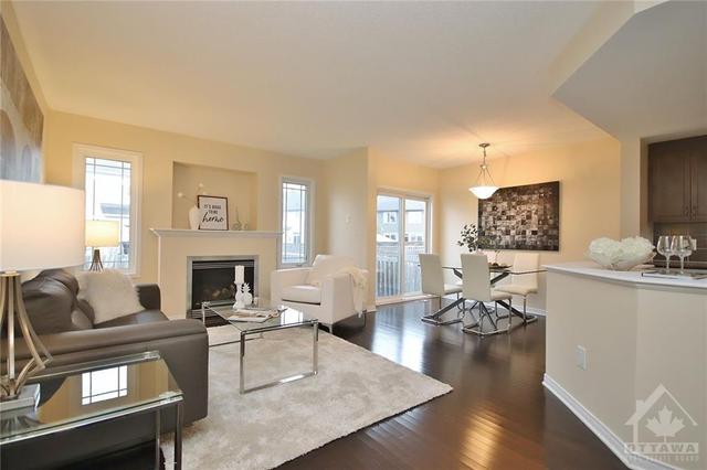 1456 Carronbridge Circle, Townhouse with 3 bedrooms, 3 bathrooms and 3 parking in Ottawa ON | Image 4