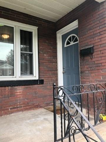 upper - 249 West 2nd St, House detached with 2 bedrooms, 1 bathrooms and 1 parking in Hamilton ON | Image 6