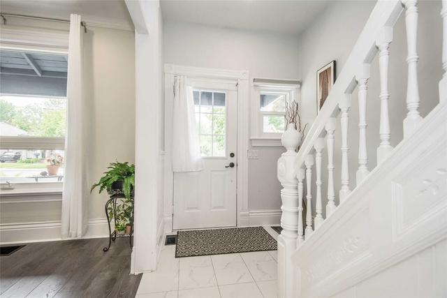 38 Port St, House detached with 3 bedrooms, 2 bathrooms and 2 parking in Brantford ON | Image 37