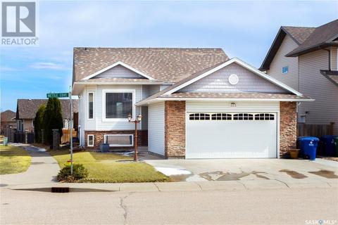 103 Hettle Cove, House detached with 5 bedrooms, 3 bathrooms and null parking in Saskatoon SK | Card Image