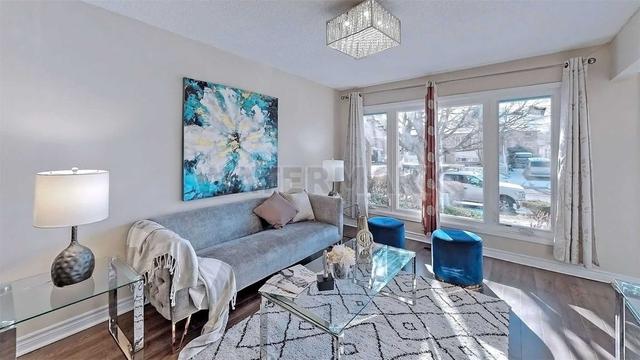 22 Lowry Sq, House semidetached with 3 bedrooms, 3 bathrooms and 3 parking in Toronto ON | Image 12