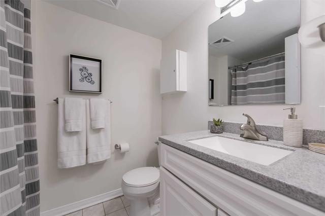 201 - 1 Ruttan St, Townhouse with 2 bedrooms, 2 bathrooms and 1 parking in Toronto ON | Image 11