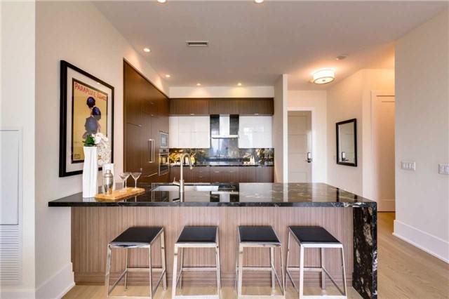 Ph2 - 300 Front St W, Condo with 2 bedrooms, 3 bathrooms and 2 parking in Toronto ON | Image 6