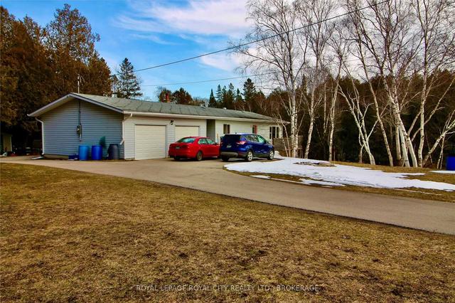7328 Highway 6, House detached with 2 bedrooms, 2 bathrooms and 10 parking in Northern Bruce Peninsula ON | Image 1