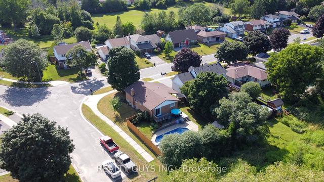 950 Silverdale Rd, House detached with 3 bedrooms, 1 bathrooms and 3 parking in Peterborough ON | Image 5