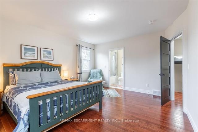 13 Byrne Blvd, House detached with 4 bedrooms, 2 bathrooms and 5.5 parking in St. Catharines ON | Image 15