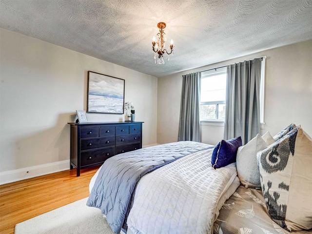 351 Lauder Ave, House detached with 3 bedrooms, 2 bathrooms and 1 parking in Toronto ON | Image 9