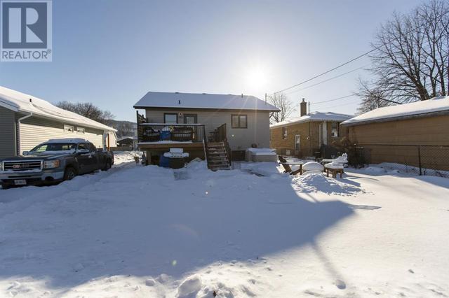 1109 Frederica St W, House detached with 4 bedrooms, 2 bathrooms and null parking in Thunder Bay ON | Image 47