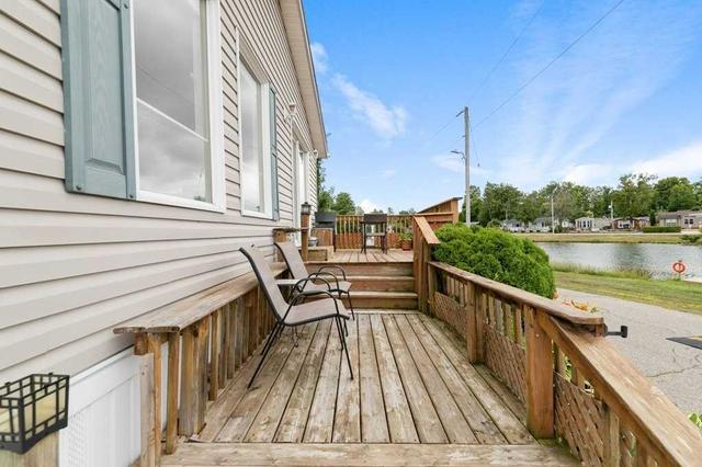 27 Trillium Beach Rd, Condo with 2 bedrooms, 1 bathrooms and 2 parking in Puslinch ON | Image 17