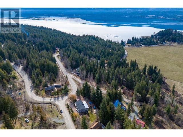 2715 Fraser Road, House other with 3 bedrooms, 3 bathrooms and 6 parking in Columbia Shuswap F BC | Image 42