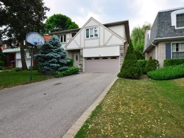 18 Blue Ridge Rd, House detached with 5 bedrooms, 4 bathrooms and 2 parking in Toronto ON | Image 1