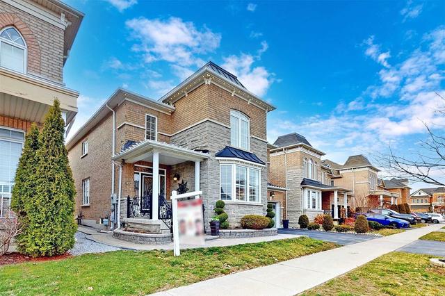 55 Stonechurch Cres, House detached with 4 bedrooms, 5 bathrooms and 4 parking in Markham ON | Image 12