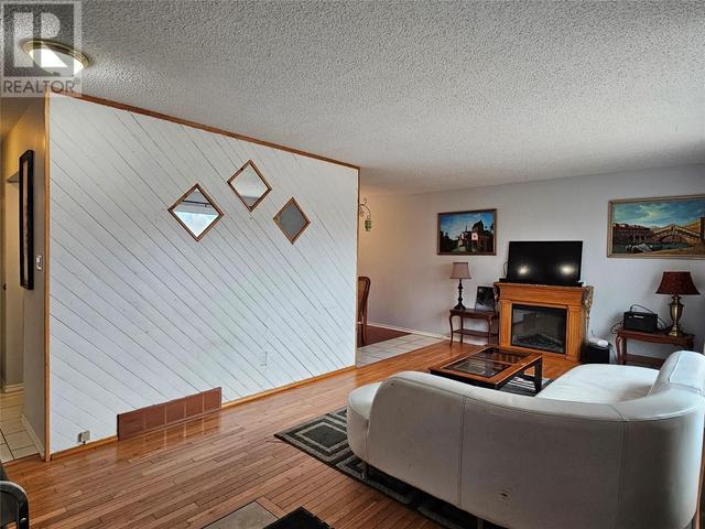 4304 47 Avenue Ne, House detached with 4 bedrooms, 2 bathrooms and 1 parking in Chetwynd BC | Image 11