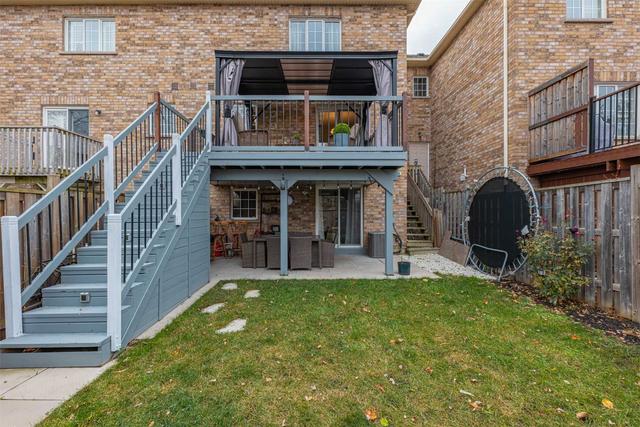 112 Tianalee Cres, House attached with 3 bedrooms, 3 bathrooms and 3 parking in Brampton ON | Image 30