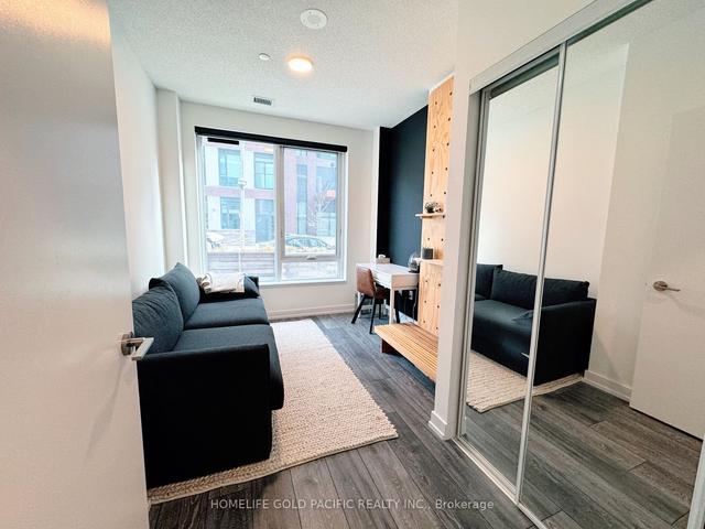 104 - 36 Tubman Ave, Condo with 3 bedrooms, 2 bathrooms and 1 parking in Toronto ON | Image 2