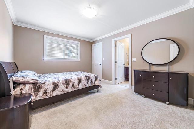 8206 154b Street, House detached with 7 bedrooms, 6 bathrooms and 6 parking in Surrey BC | Image 17