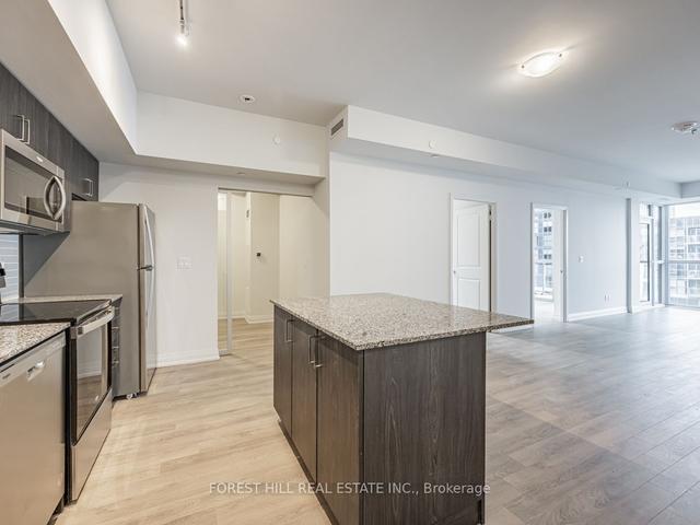 401 - 10 Meadowglen Pl, Condo with 3 bedrooms, 2 bathrooms and 1 parking in Toronto ON | Image 23