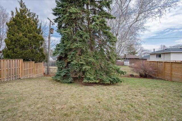2144 Meadowbrook Rd, House detached with 3 bedrooms, 2 bathrooms and 3 parking in Burlington ON | Image 29