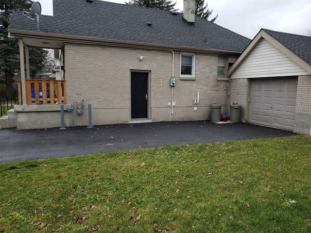 1550 Hartlet St, House detached with 3 bedrooms, 2 bathrooms and 5 parking in London ON | Image 4